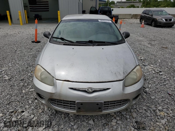 2001 Chrysler Sebring LX z VIN 1C3EL46X21N656640, wystawiony jako Copart lot #58402415 z przebiegiem 85 594 mil mil oraz Czysty tytuł • Clean title. Historia ofert i sprzedaży dostępna na DreamBid. Obrazek 5.