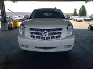 2013 Cadillac Escalade Premium z VIN 1GYS4CEF6DR240354, wystawiony jako Copart lot #57981635 z przebiegiem 120 582 mil mil oraz Szkoda całkowita • Salvage title. Historia ofert i sprzedaży dostępna na DreamBid. Obrazek 5.