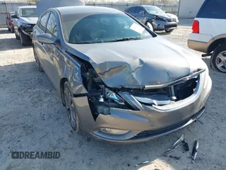 2013 Hyundai Sonata Limited with VIN 5NPEC4AB1DH585765, listed as a IAAI auction lot 42000032 with 179,490 mi miles and . Bid and sale history available at DreamBid. Image 6.