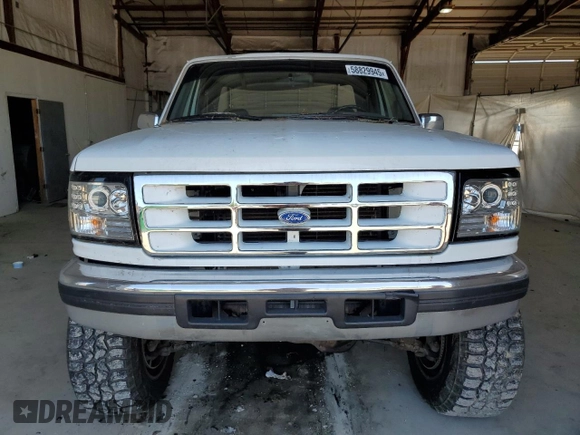 1997 Ford F-250 с VIN 1FTHX26F8VEA18584, выставлен на аукционе Copart как лот 58829945 с пробегом 337 016 миль миль и Списание • Salvage title. История ставок и продаж доступна на DreamBid. Изображение 5.