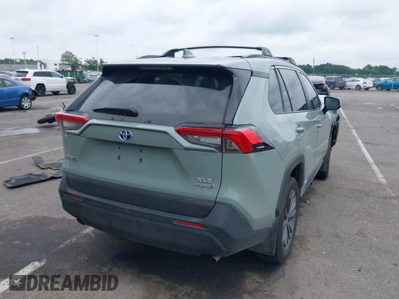 2023 Toyota RAV4 Hybrid XLE Premium z VIN 4T3B6RFV0PU132809, wystawiony jako IAAI lot #42646117 z przebiegiem 43 083 mil mil oraz . Historia ofert i sprzedaży dostępna na DreamBid. Obrazek 4.