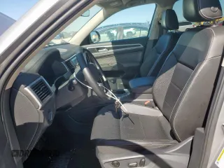 2023 Volkswagen Atlas SE with VIN 1V2DP2CA9PC505409, listed as a Copart auction lot 52581305 with 15,938 mi miles and Salvage title. Bid and sale history available at DreamBid. Image 7.