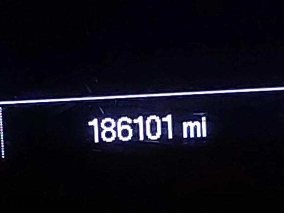 2020 Chevrolet Trax LS with VIN KL7CJNSB1LB319001, listed as a IAAI auction lot 41711318 with 186,101 mi miles. Bid and sale history available at carsss.com. Image 16.