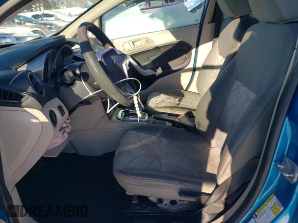 2012 Ford Fiesta SE z VIN 3FADP4EJ2CM139818, wystawiony jako Copart lot #87392534 z przebiegiem 162 756 mil mil oraz Szkoda całkowita • Salvage title. Historia ofert i sprzedaży dostępna na DreamBid. Obrazek 7.