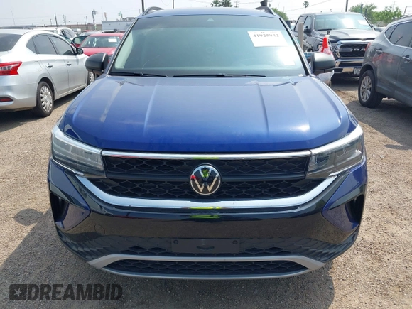 2024 Volkswagen Taos S с VIN 3VV5X7B26RM113472, выставлен на аукционе IAAI как лот 41925942 с пробегом 7 232 миль миль и . История ставок и продаж доступна на DreamBid. Изображение 6.