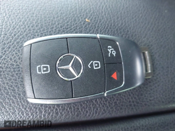 2021 Mercedes-Benz GLE 450 z VIN 4JGFB5KB1MA398430, wystawiony jako IAAI lot #42606317 z przebiegiem 58 584 mil mil oraz . Historia ofert i sprzedaży dostępna na DreamBid. Obrazek 11.