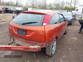 2005 Ford Focus S with VIN 3FAFP31N65R123039, listed as a IAAI auction lot 42010165 with 133,750 mi miles and . Bid and sale history available at carsss.com. Image 4.