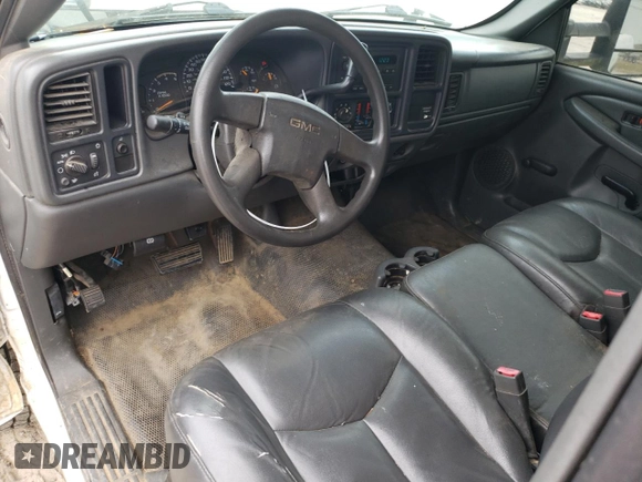 2004 GMC Sierra 1500 with VIN 1GTHC24204E339688, listed as a Copart auction lot 77595054 with 230,719 mi miles and Clean Title. Bid and sale history available at DreamBid. Image 8.
