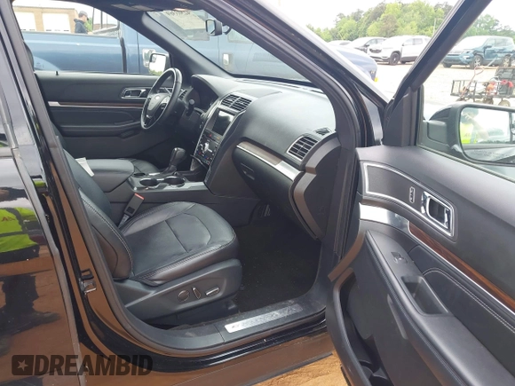2018 Ford Explorer Limited с VIN 1FM5K7FHXJGB26005, выставлен на аукционе IAAI как лот 42303369 с пробегом 73 054 миль миль и . История ставок и продаж доступна на DreamBid. Изображение 5.