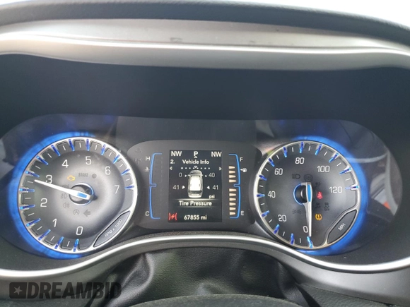 2020 Chrysler Pacifica Touring L with VIN 2C4RC1BG5LR124953, listed as a Copart auction lot 59874695 with 67,855 mi miles and Salvage title. Bid and sale history available at DreamBid. Image 9.