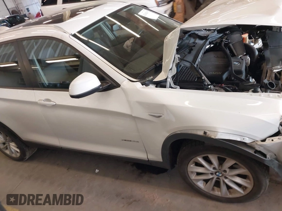 2017 BMW X3 xDrive28i z VIN 5UXWX9C59H0T15441, wystawiony jako IAAI lot #42042589 z przebiegiem 141 484 mil mil oraz . Historia ofert i sprzedaży dostępna na DreamBid. Obrazek 14.