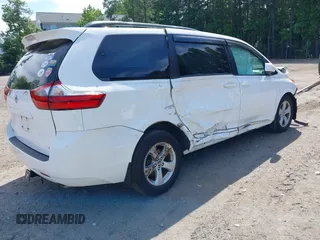 2020 Toyota Sienna LE Auto Access Seat with VIN 5TDKZ3DCXLS059272, listed as a IAAI auction lot 42279808 with 2 mi miles and . Bid and sale history available at DreamBid. Image 4.