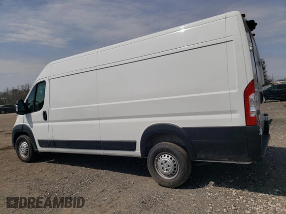 2025 Ram ProMaster Cargo Tradesman with VIN 3C6MRVJG9SE517735, listed as a Copart auction lot 51207475 with 9,208 mi miles and Clean Title. Bid and sale history available at DreamBid. Image 2.