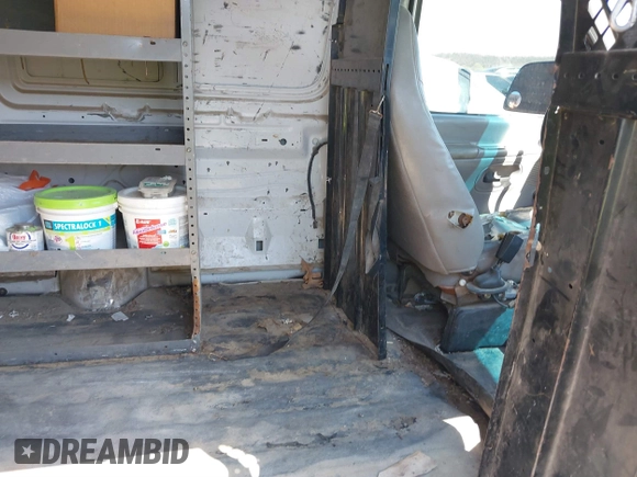 2001 Ford Econoline Cargo with VIN 1FTNE24L11HA65062, listed as a IAAI auction lot 41872072 with 456,684 mi miles and . Bid and sale history available at DreamBid. Image 8.