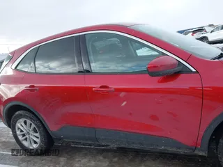 2020 Ford Escape SE z VIN 1FMCU9G63LUA50755, wystawiony jako IAAI lot #41480558 z przebiegiem 27 540 mil mil oraz . Historia ofert i sprzedaży dostępna na DreamBid. Obrazek 13.