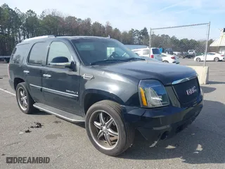 2007 GMC Yukon Denali with VIN 1GKFK63817J232446, listed as a IAAI auction lot 41668698 with 221,395 mi miles. Bid and sale history available at carsss.com. Image 1.
