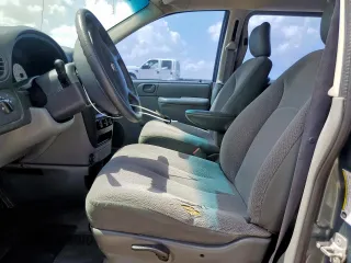 2007 Dodge Caravan SE with VIN 1D4GP25R67B188845, listed as a Copart auction lot 61032705 with 159,853 mi miles and Salvage title. Bid and sale history available at DreamBid. Image 7.