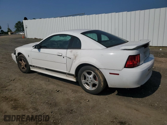 2003 Ford Mustang Standard z VIN 1FAFP40423F337129, wystawiony jako Copart lot #58982005 z przebiegiem 196 277 mil mil oraz Szkoda całkowita • Salvage title. Historia ofert i sprzedaży dostępna na DreamBid. Obrazek 2.