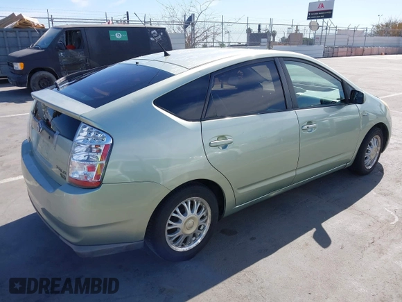2008 Toyota Prius with VIN JTDKB20U283428437, listed as a IAAI auction lot 42018524 with 124,590 mi miles. Bid and sale history available at carsss.com. Image 4.