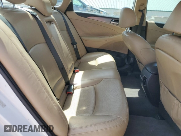 2013 Hyundai Sonata with VIN KMHEC4A4XDA085186, listed as a Copart auction lot 54975385 with 129,053 mi miles and Clean Title. Bid and sale history available at carsss.com. Image 10.