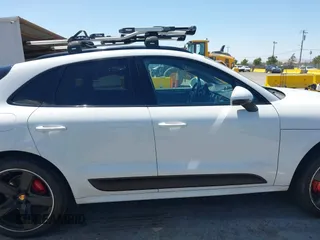 2018 Porsche Macan GTS with VIN WP1AG2A5XJLB63453, listed as a IAAI auction lot 42583686 with 65,412 mi miles and . Bid and sale history available at DreamBid. Image 13.