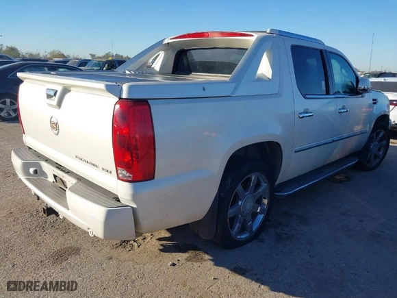 2007 Cadillac Escalade EXT with VIN 3GYFK62897G227813, listed as a IAAI auction lot 41072956 with 146,505 mi miles. Bid and sale history available at carsss.com. Image 4.