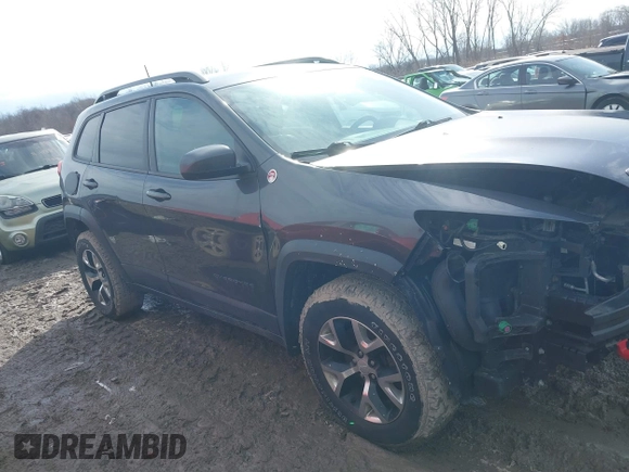 2017 Jeep Cherokee Trailhawk z VIN 1C4PJMBS0HW649422, wystawiony jako IAAI lot #41696815 z przebiegiem 62 185 mil mil oraz . Historia ofert i sprzedaży dostępna na DreamBid. Obrazek 14.