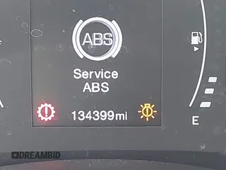 2017 Jeep Renegade Altitude with VIN ZACCJABB6HPG34806, listed as a IAAI auction lot 42414260 with 134,399 mi miles and . Bid and sale history available at DreamBid. Image 16.