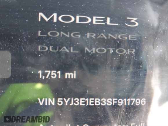 2025 Tesla Model 3 Long Range z VIN 5YJ3E1EB3SF911796, wystawiony jako IAAI lot #41753091 z przebiegiem 1 751 mil mil oraz . Historia ofert i sprzedaży dostępna na DreamBid. Obrazek 7.
