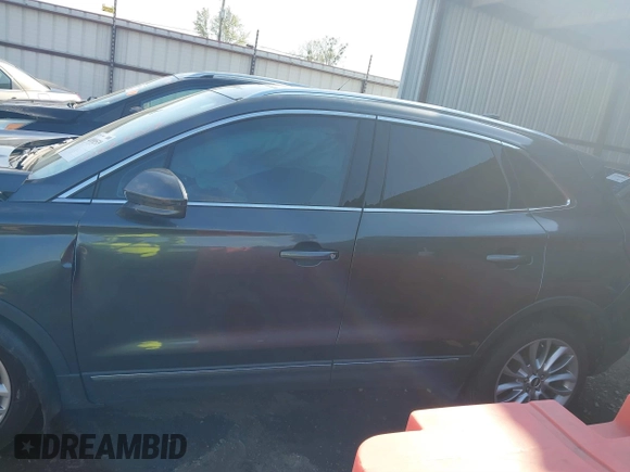 2017 Lincoln MKC Reserve с VIN 5LMCJ3C90HUL50022, выставлен на аукционе IAAI как лот 41898519 с пробегом 87 517 миль миль и . История ставок и продаж доступна на DreamBid. Изображение 14.