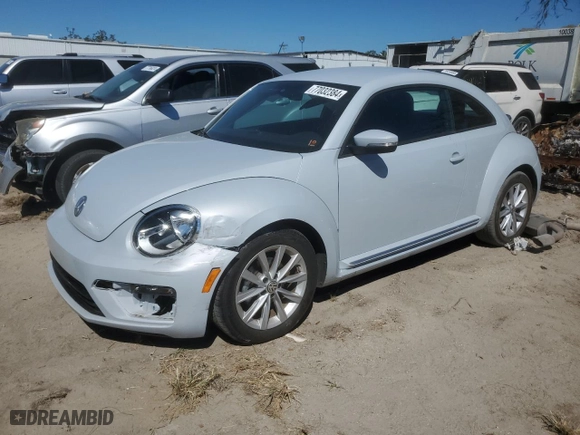 2018 Volkswagen Beetle S with VIN 3VWFD7AT5JM706800, listed as a Copart auction lot 77032384 with NaN miles and Salvage Title. Bid and sale history available at carsss.com. Image 1.