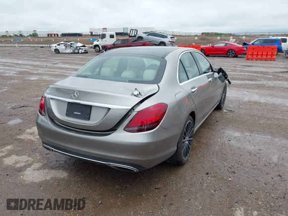 2019 Mercedes-Benz C 300 с VIN 55SWF8DBXKU315975, выставлен на аукционе IAAI как лот 42186624 с пробегом 32 459 миль миль и . История ставок и продаж доступна на DreamBid. Изображение 4.