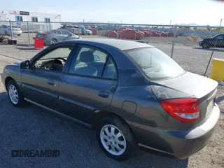 2004 Kia Rio with VIN KNADC125246339415, listed as a IAAI auction lot 41978078 with 127,727 mi miles. Bid and sale history available at carsss.com. Image 3.