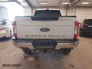 2017 Ford Super Duty F-250 SRW Lariat with VIN 1FT7W2BTXHEC81609, listed as a IAAI auction lot 41497213 with 176,644 mi miles. Bid and sale history available at carsss.com. Image 17.