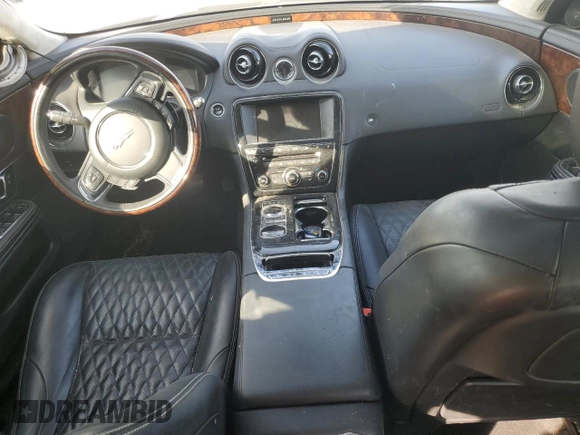 2016 Jaguar XJ Portfolio with VIN SAJWA2G73G8V93825, listed as a Copart auction lot 78207314 with 60,124 mi miles and Salvage title. Bid and sale history available at DreamBid. Image 8.