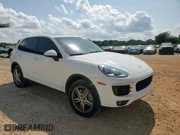 2016 Porsche Cayenne z VIN WP1AA2A26GLA09807, wystawiony jako Copart lot #59619335 z przebiegiem 102 327 mil mil oraz Szkoda całkowita • Salvage title. Historia ofert i sprzedaży dostępna na DreamBid. Obrazek 14.