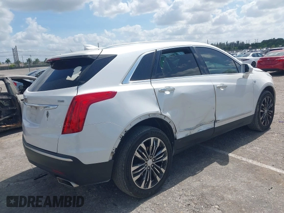 2017 Cadillac XT5 Premium Luxury FWD z VIN 1GYKNCRS5HZ230621, wystawiony jako IAAI lot #42123597 z przebiegiem 88 268 mil mil oraz . Historia ofert i sprzedaży dostępna na DreamBid. Obrazek 4.