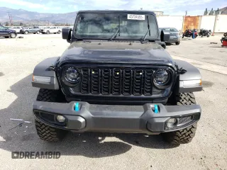 2024 Jeep Wrangler Willys z VIN 1C4RJXN67RW217419, wystawiony jako Copart lot #45734555 z przebiegiem 2 438 mil mil oraz Szkoda całkowita • Salvage title. Historia ofert i sprzedaży dostępna na DreamBid. Obrazek 5.