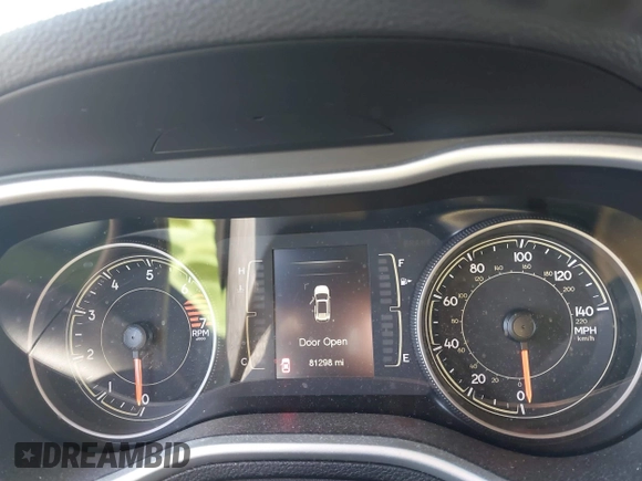 2018 Jeep Cherokee Latitude Plus with VIN 1C4PJMLB7JD576453, listed as a IAAI auction lot 41875382 with 81,298 mi miles. Bid and sale history available at carsss.com. Image 7.