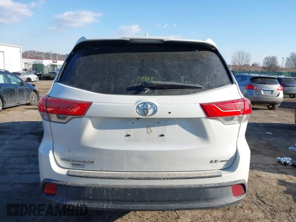 2019 Toyota Highlander LE z VIN 5TDBZRFH7KS964417, wystawiony jako IAAI lot #41443114 z przebiegiem 130 001 mil mil oraz . Historia ofert i sprzedaży dostępna na DreamBid. Obrazek 15.