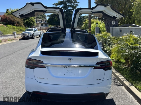 2016 Tesla Model X 70D with VIN 5YJXCDE25GF026337, listed as a IAAI auction lot 42254857 with 38,036 mi miles and . Bid and sale history available at DreamBid. Image 6.