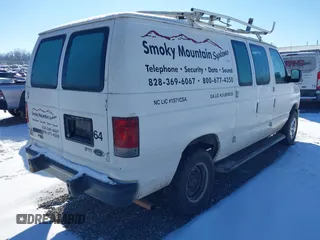 2013 Ford Econoline Cargo Commercial z VIN 1FTNE2EW5DDA25524, wystawiony jako IAAI lot #41208957 z przebiegiem 148 921 mil mil oraz . Historia ofert i sprzedaży dostępna na DreamBid. Obrazek 4.