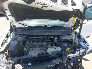 2019 Jeep Cherokee Latitude Plus z VIN 1C4PJLLB6KD420089, wystawiony jako IAAI lot #42229046 z przebiegiem 45 437 mil mil oraz . Historia ofert i sprzedaży dostępna na DreamBid. Obrazek 10.