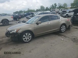 2010 Honda Accord EX-L z VIN 5KBCP3F88AB005880, wystawiony jako Copart lot #56700915 z przebiegiem 133 254 mil mil oraz Szkoda całkowita • Salvage title. Historia ofert i sprzedaży dostępna na DreamBid. Obrazek 1.