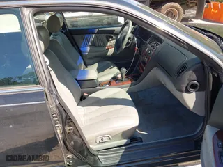 2001 Mitsubishi Diamante LS with VIN 6MMAP67P01T009373, listed as a IAAI auction lot 41976769 with 1 mi miles. Bid and sale history available at carsss.com. Image 5.