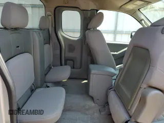 2013 Nissan Frontier S с VIN 1N6BD0CT0DN723534, выставлен на аукционе Copart как лот 55354425 с пробегом 126 688 миль миль и Списание • Salvage title. История ставок и продаж доступна на DreamBid. Изображение 10.