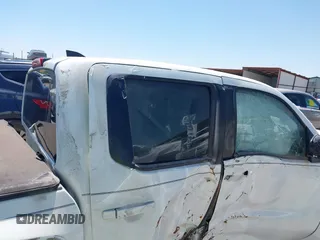 2022 Nissan Frontier SV z VIN 1N6ED1EJ8NN650378, wystawiony jako IAAI lot #39310357 z przebiegiem 45 898 mil mil oraz . Historia ofert i sprzedaży dostępna na DreamBid. Obrazek 19.