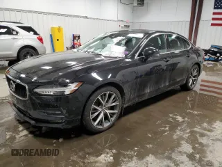 2017 Volvo S90 Momentum with VIN YV1A22MK0H1012722, listed as a Copart auction lot 44770995 with 71,926 mi miles and Salvage Title. Bid and sale history available at carsss.com. Image 1.