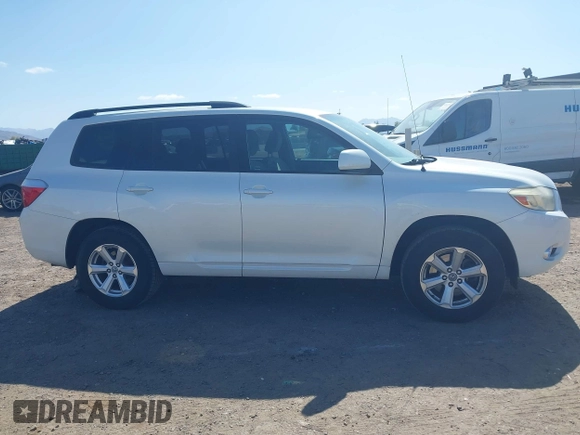 2009 Toyota Highlander z VIN JTEDS41A192082084, wystawiony jako IAAI lot #42074005 z przebiegiem 201 324 mil mil oraz . Historia ofert i sprzedaży dostępna na DreamBid. Obrazek 13.