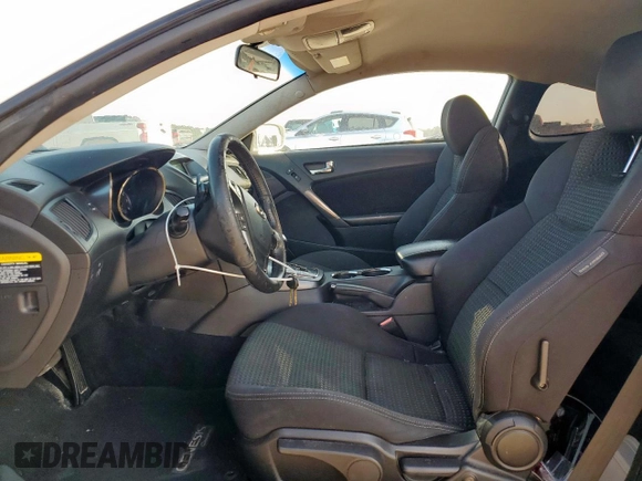 2012 Hyundai Genesis Coupe 2.0T z VIN KMHHT6KD2CU068984, wystawiony jako Copart lot #61478935 z przebiegiem 104 911 mil mil oraz Szkoda całkowita • Salvage title. Historia ofert i sprzedaży dostępna na DreamBid. Obrazek 7.